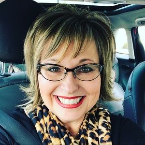 Meet your Posher, Stacy